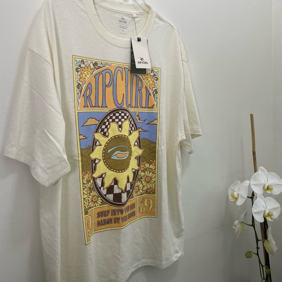 Women’s Tee Shirt with Sun Design in Cream by Rip Curl - Large - Picture 4 of 5
